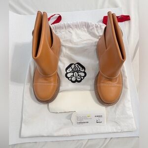 NWOT ALEXANDER MCQUEENBuckled Ankle Boots Leather Tan/Gold Ankle Boot/36